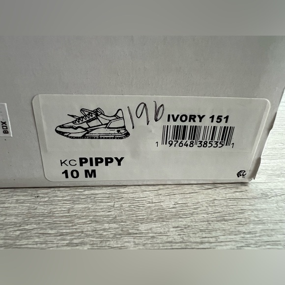 Calvin Klein Women's Pippy Lace-Up Platform Casual Sneakers Size 10 Ivory - Picture 11 of 12